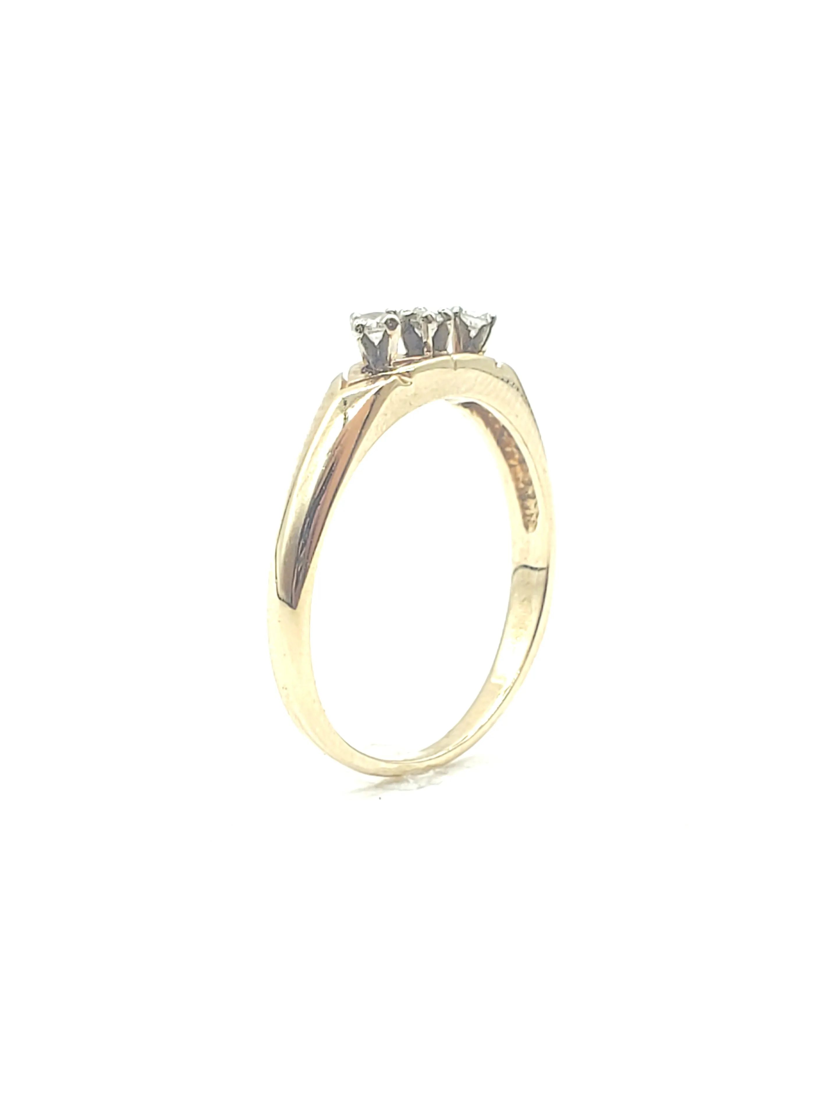 1/3 carat 3 Diamond Inline Ring