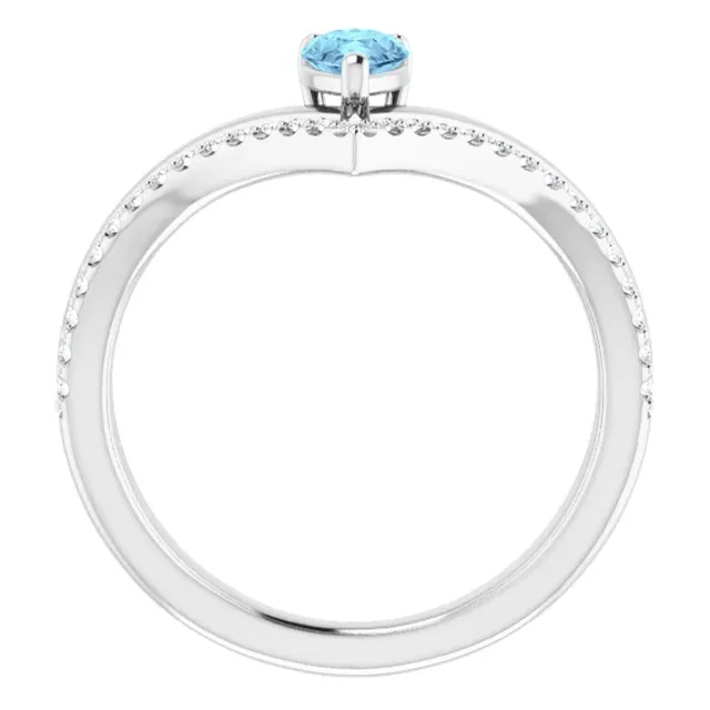 14KT WHITE GOLD AQUAMARINE AND DIAMOND V RING