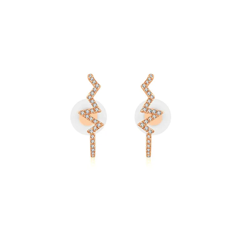 18k Gold Lightning Pattern Half Hoop Diamond Earring