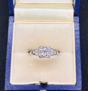 1930s Art Deco Platinum Diamond Ring