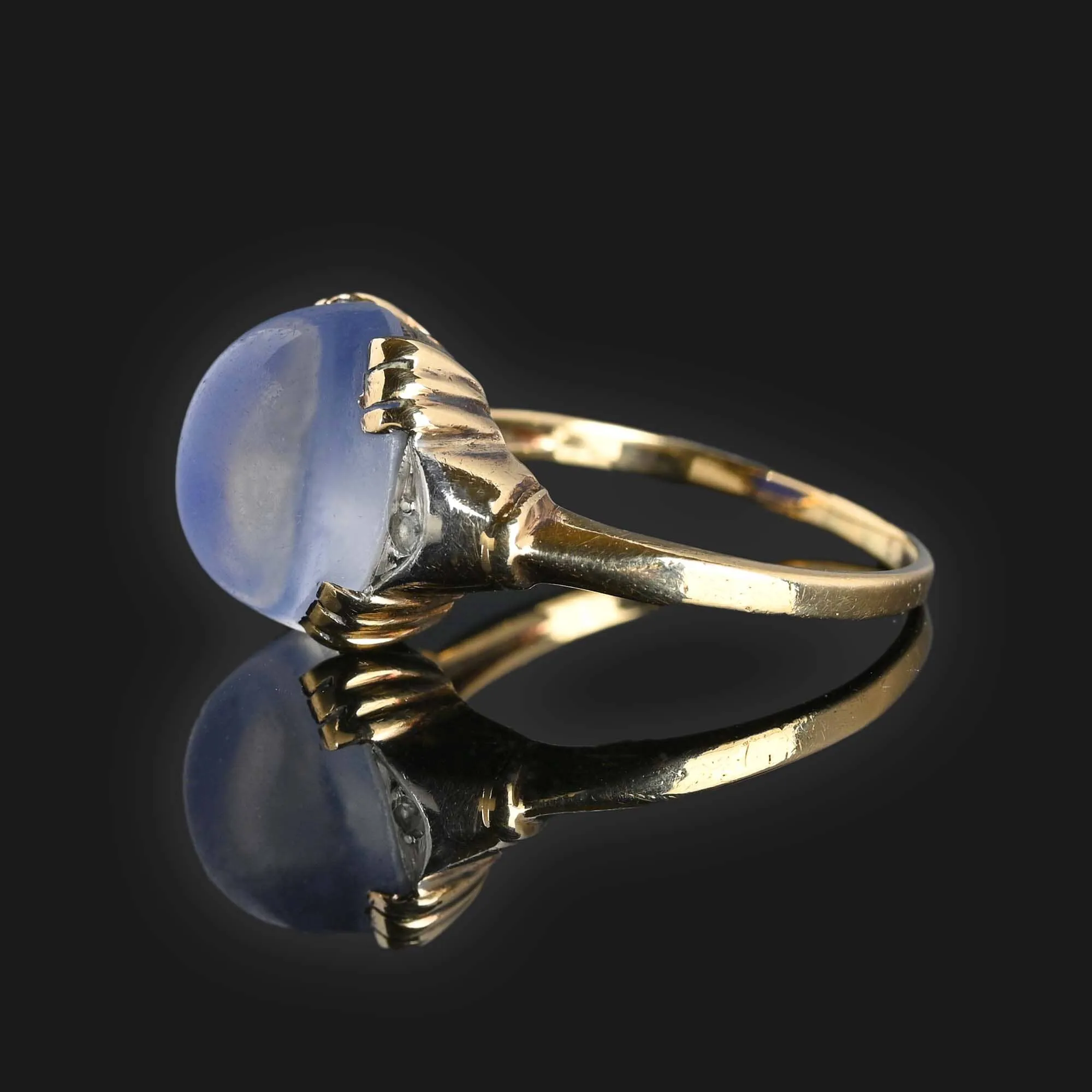 Art Deco Foil Back Aquamarine Ring in Gold