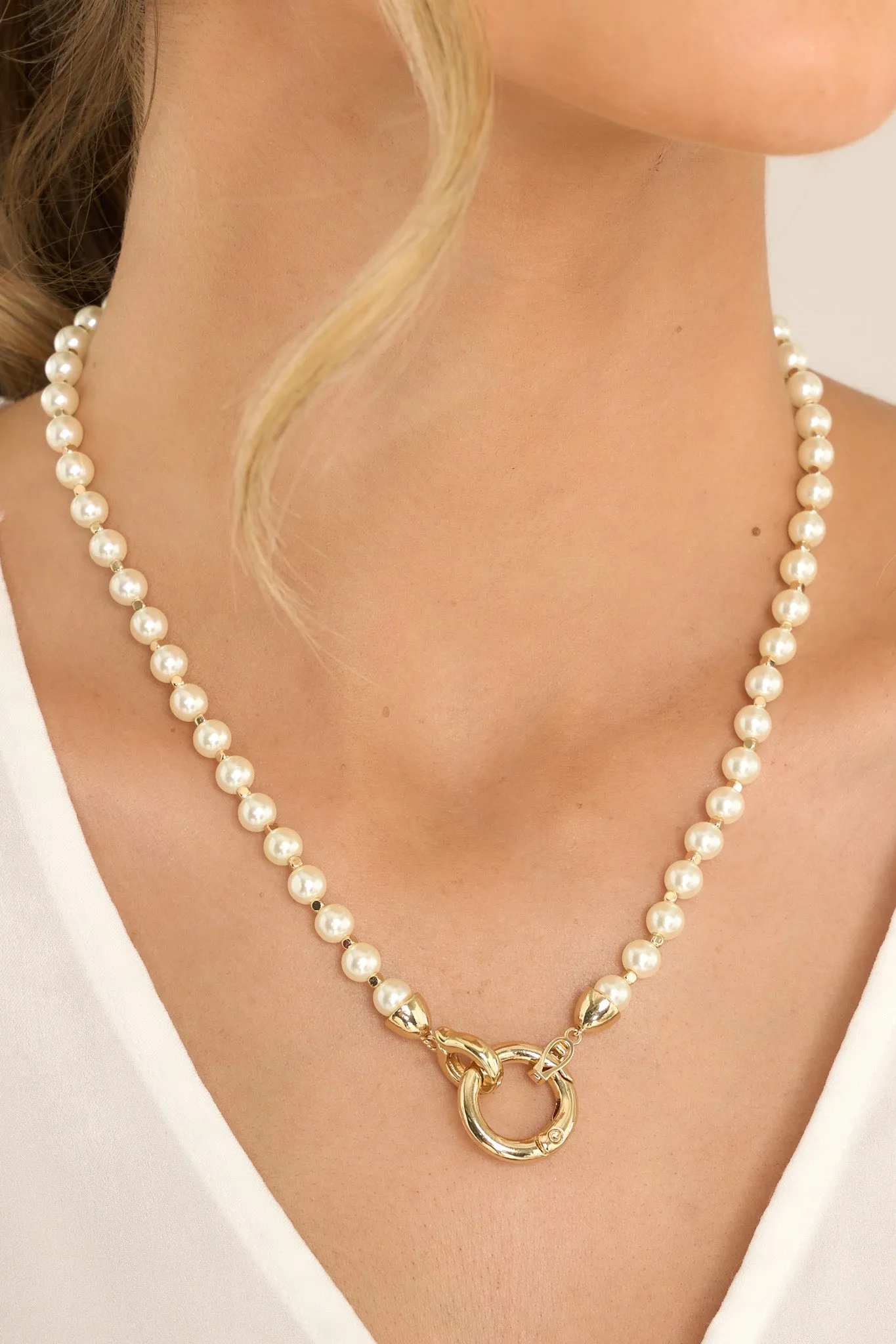 Daydreaming Pearl Necklace