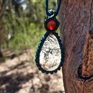 Dendritic quartz necklace