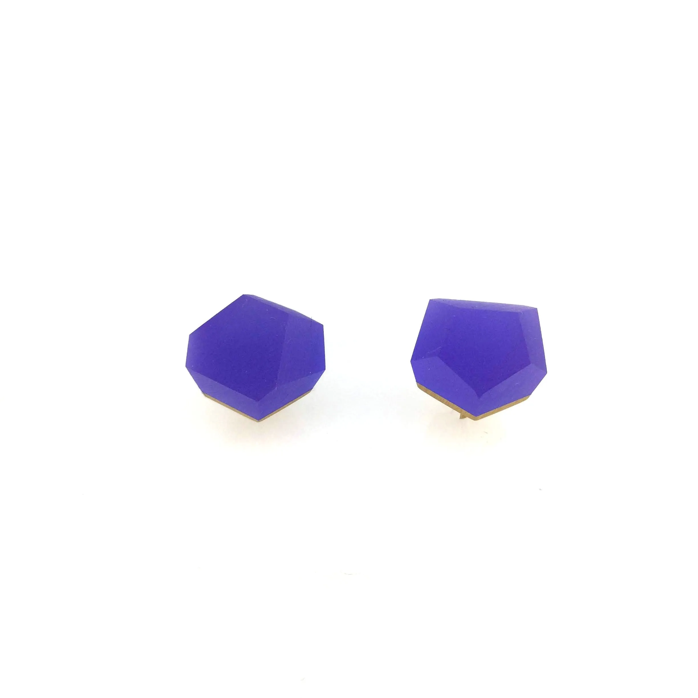 Medium Violet Crystal Stud