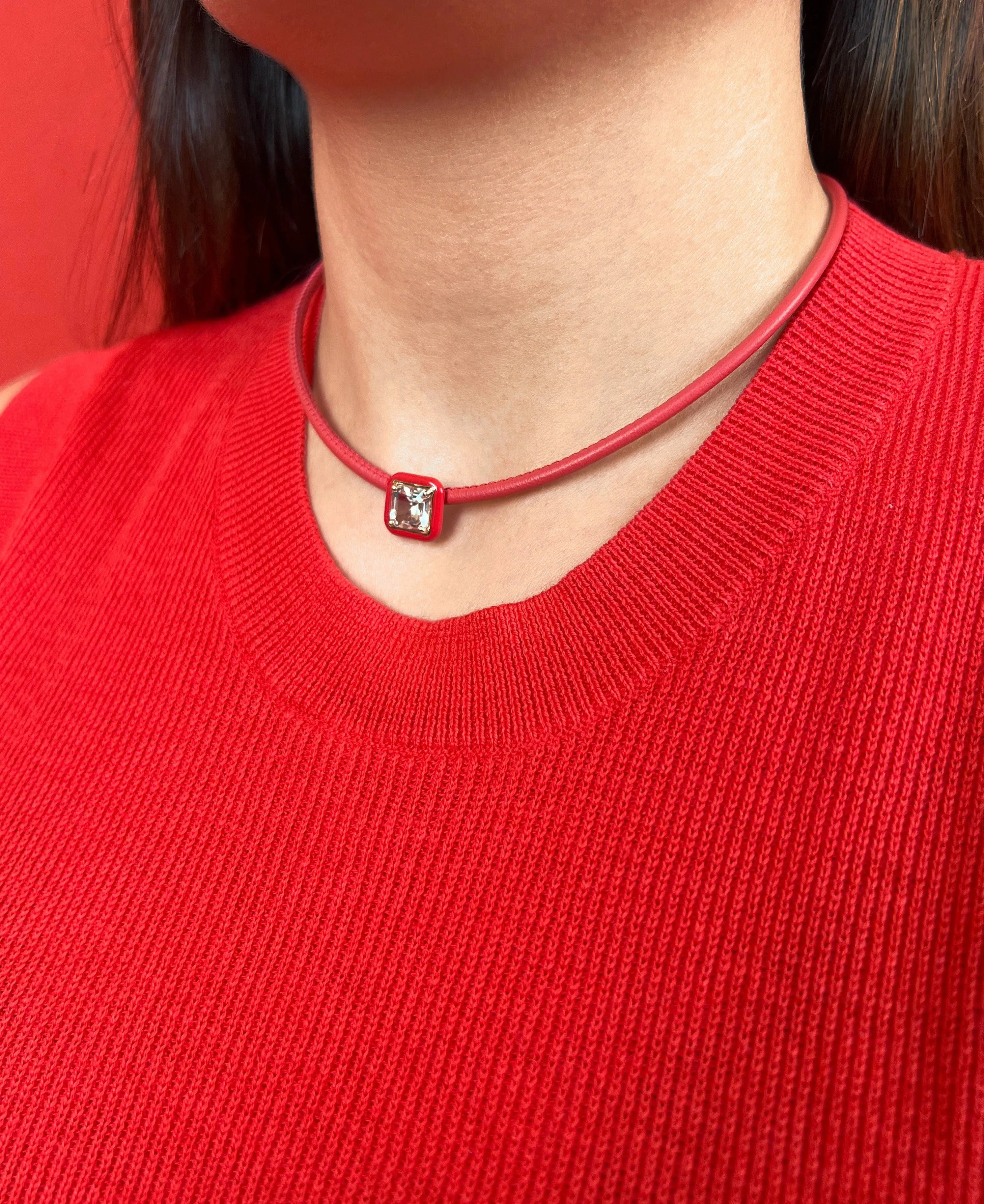 POP CHOKER ~ WITH SQUARE IN CANDY SETTING IN RED