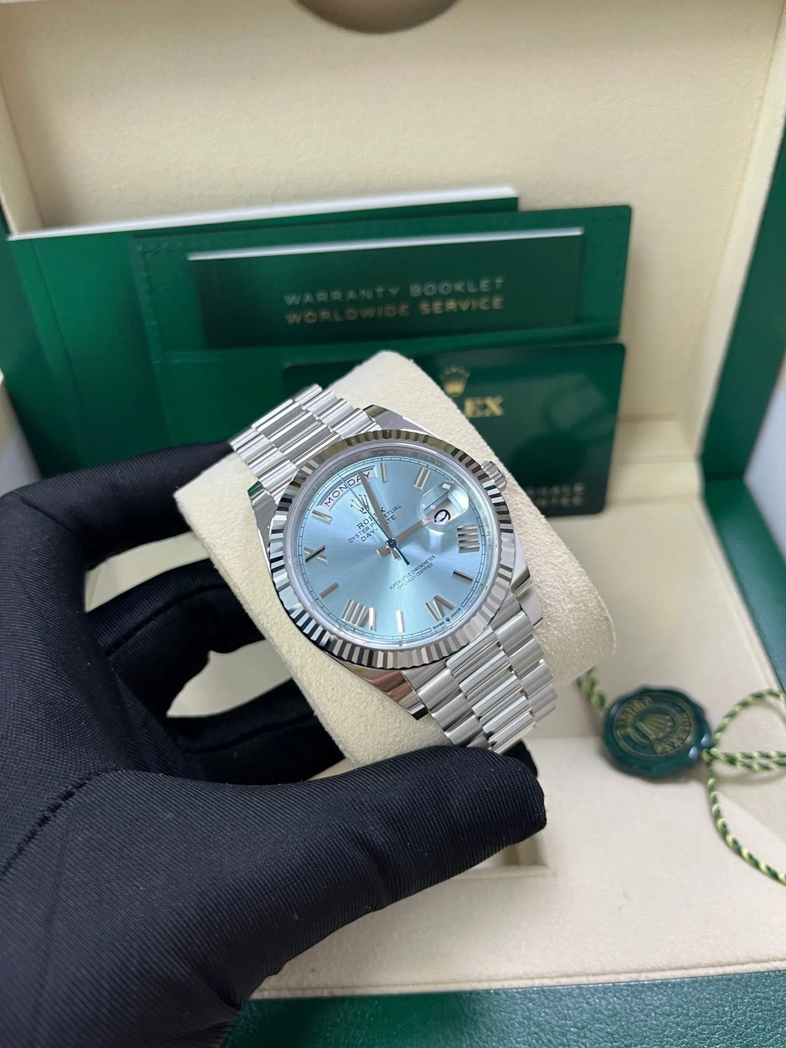 Rolex Day-Date 40 Platinum Day-Date 40 Watch - Fluted Bezel - Ice Blue Roman Dial President Bracelet 228236