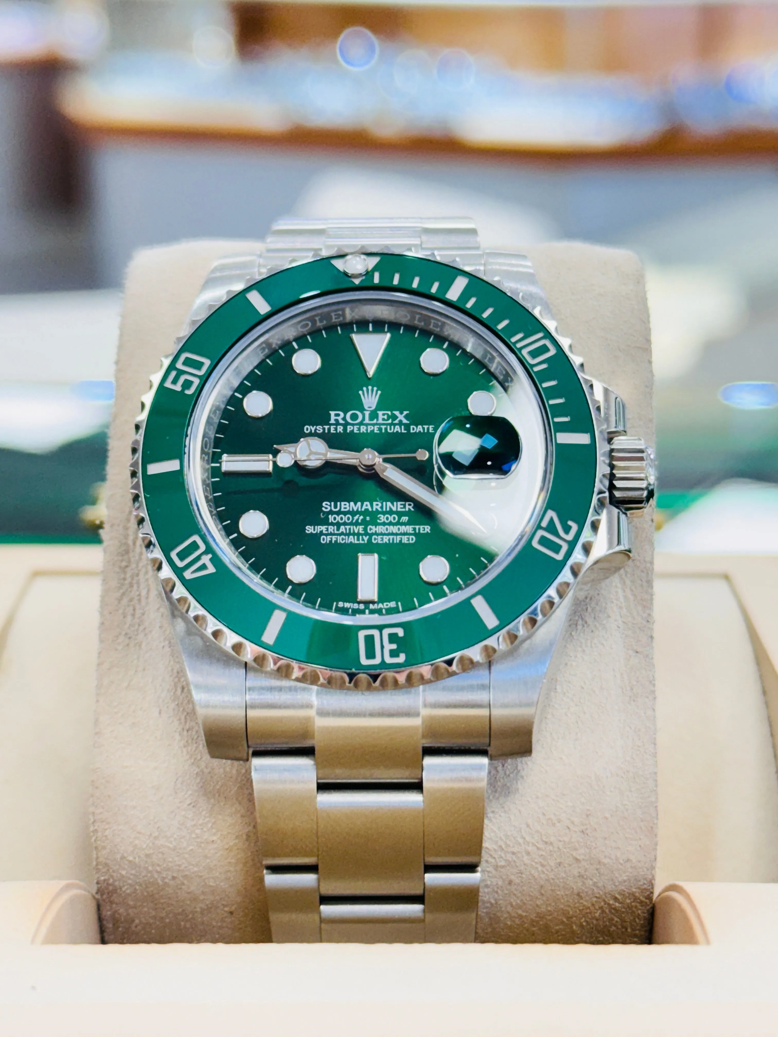 Rolex Submariner HULK 116610LV Oyster Perpetual Green Ceramic