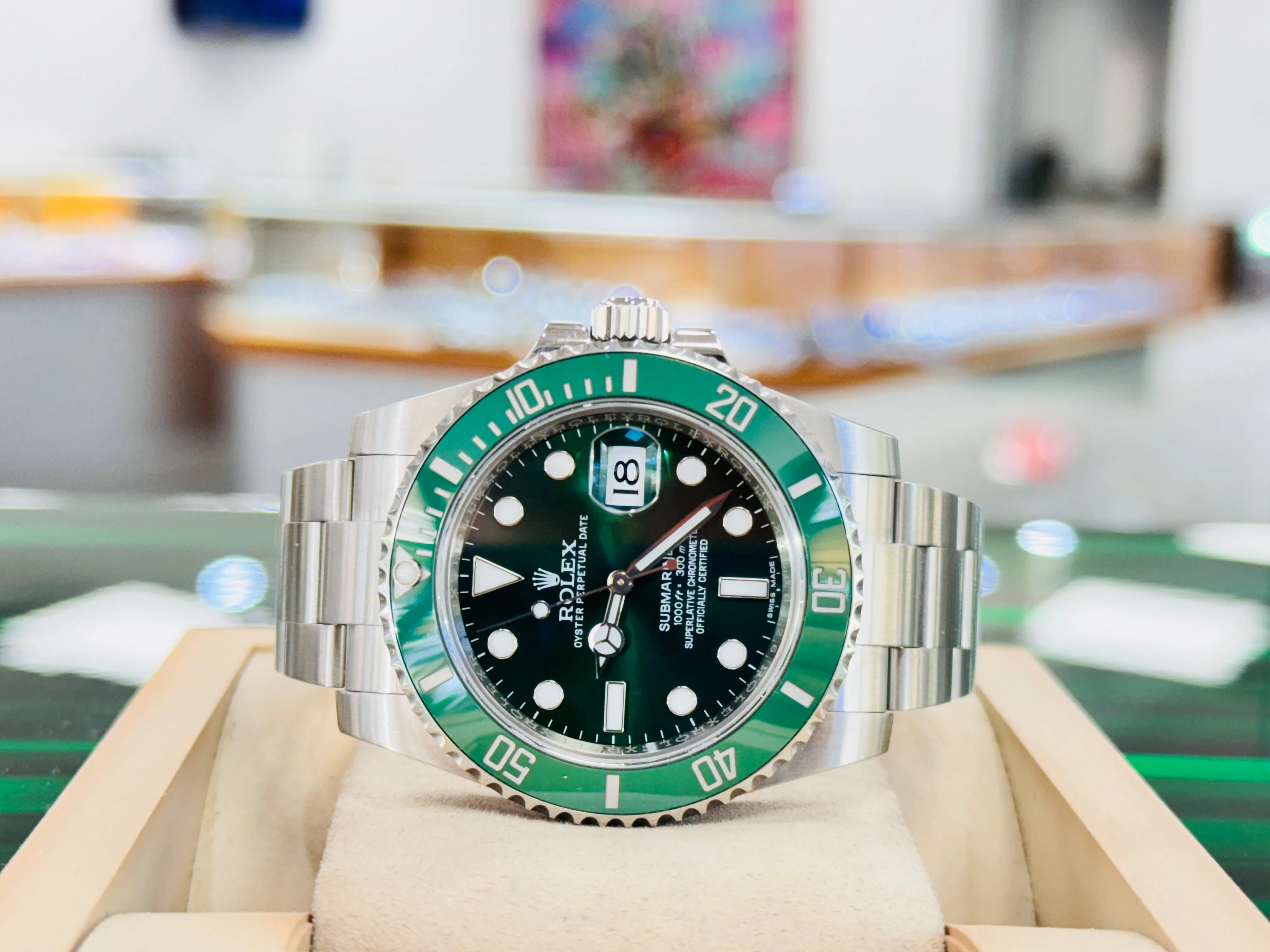 Rolex Submariner HULK 116610LV Oyster Perpetual Green Ceramic