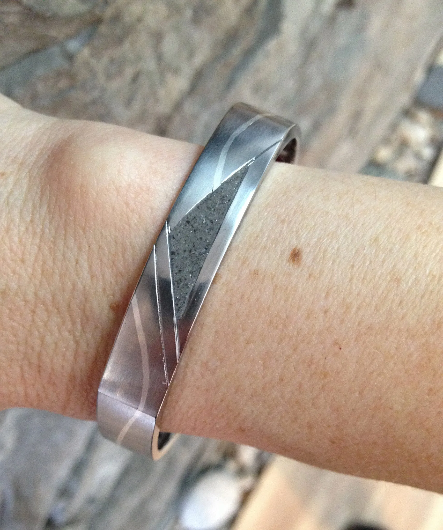 Soft square bangle with limestone and silver inlay