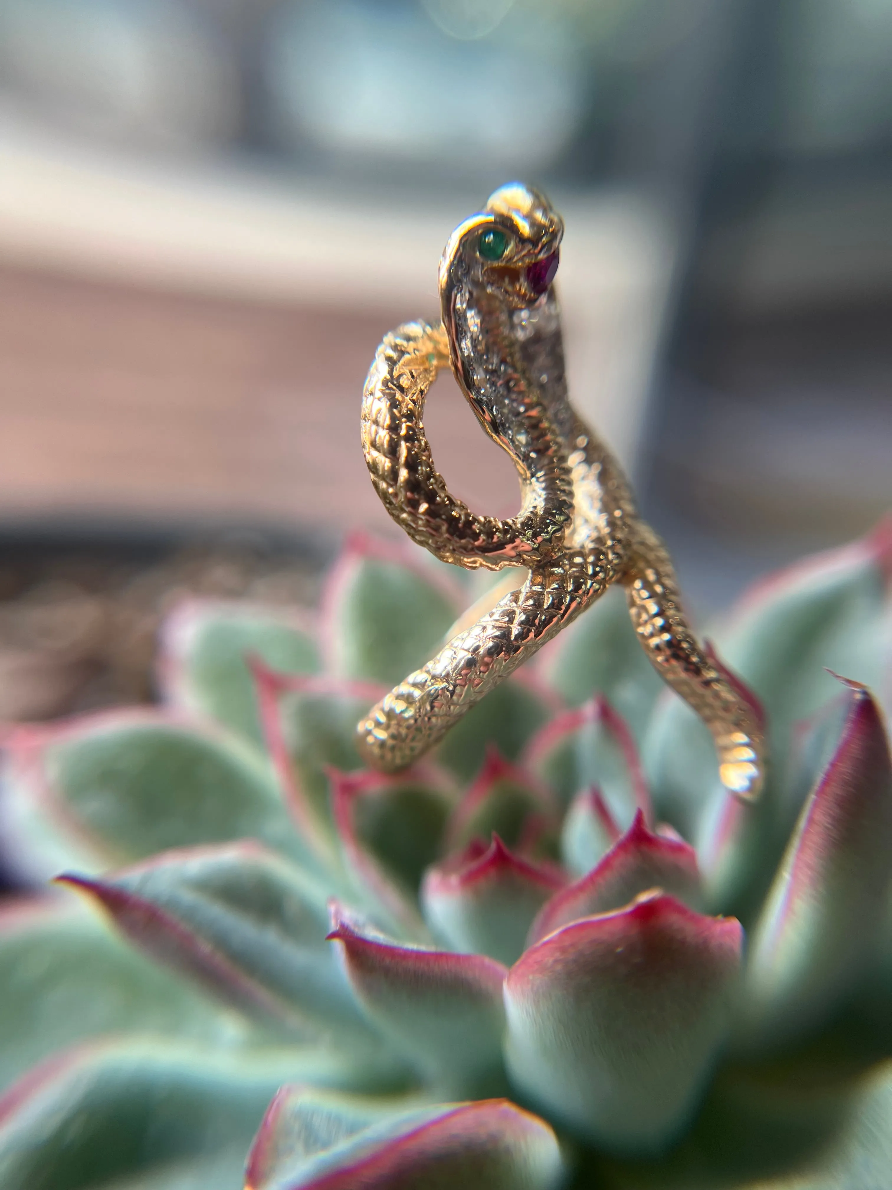 Vintage 18k Snake Ring