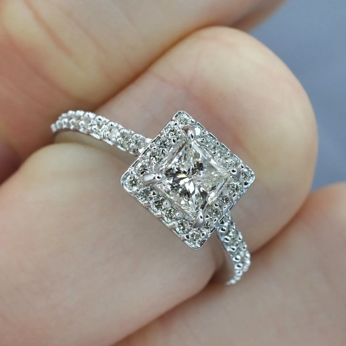 VIP 0.95 CT Princess and Round Cut Diamond Engagement Ring in Platinum